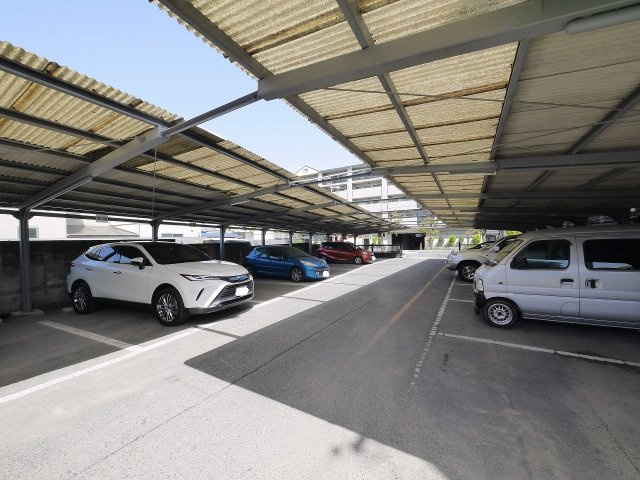 北室パーキングの駐車場