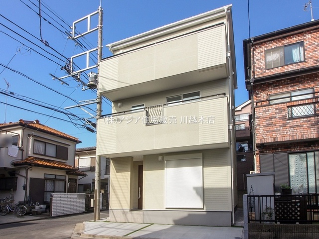 月々６万円台～　新築戸建　川越市むさし野R4-Aの前面道路含む現地写真|西側4.0ｍ公道/南側6.0ｍ位置指定道路の角地