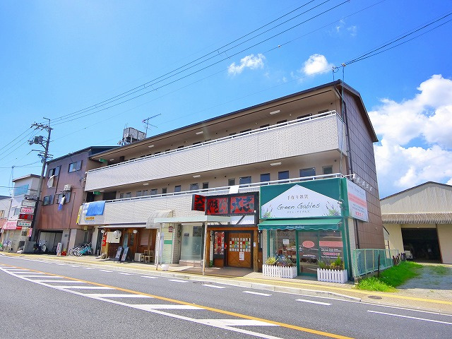 フジモトビルの外観|外観は落ち着いています