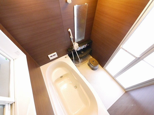 フジモトビルの浴室|お風呂です