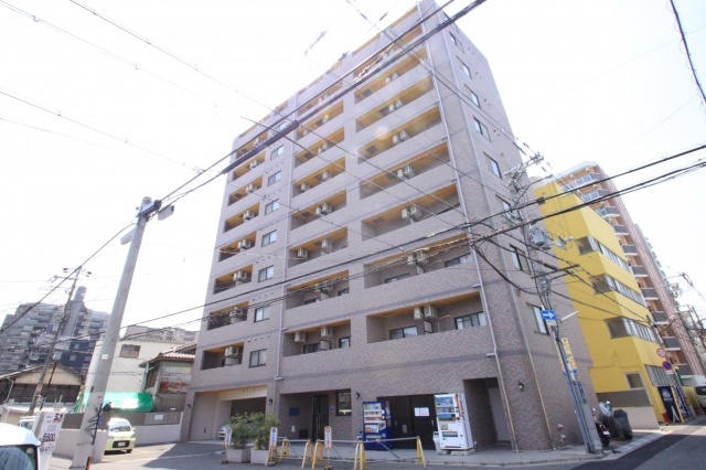 アベニューリップル小阪　(近大　一人暮らし)の外観