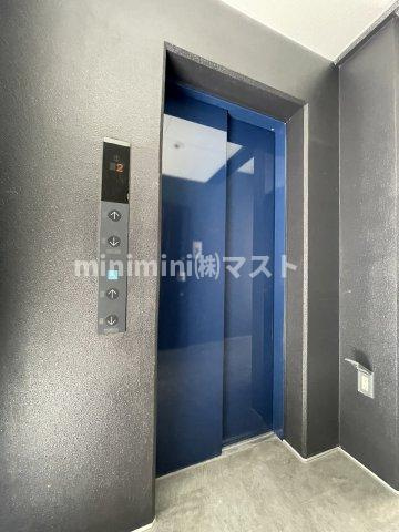 プレサンス大阪同心メゾヴィータのエントランス