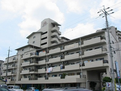 三田ヴィラオートリの外観