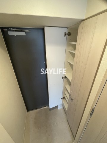 S-RESIDENCE緑橋駅前の玄関