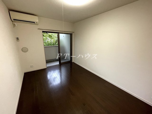 Ｓｅｂｏｓｅｂｏ津田沼の居間・リビング