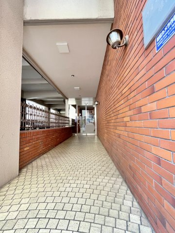 ヴォンジョルノ難波のエントランス