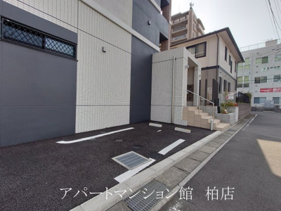 【駐車場】 | カーサファミリア