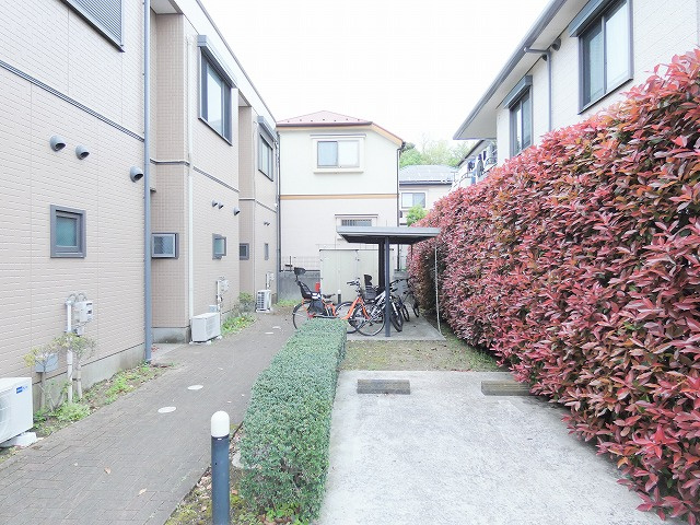 フラッツヒルBのエントランス