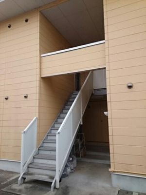 【エントランス】 | ハビテーション長通Ｂ | 落ち着いたエントランスです