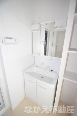 【洗面所】 | ゆったりとスペースのある洗面所