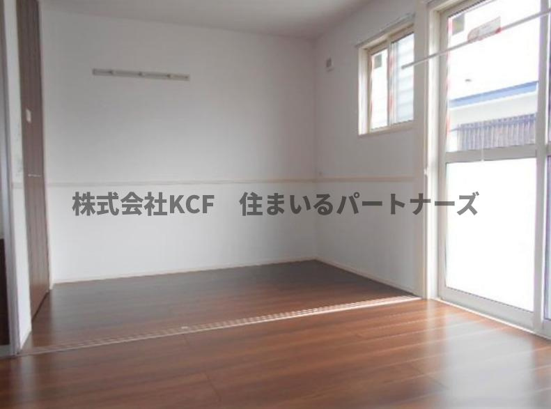 アモリール津福A棟の寝室|ゆったりした洋室です