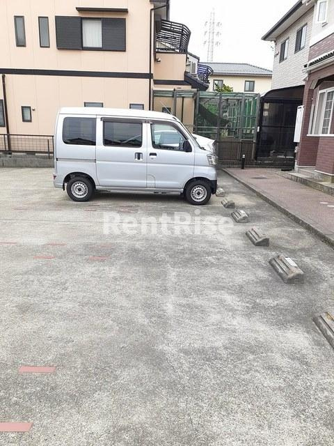 カーサ　リーヴァの駐車場