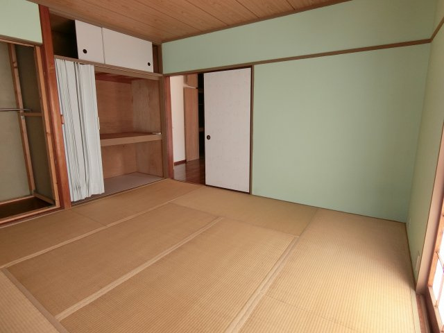 八街に53K邸貸家の和室