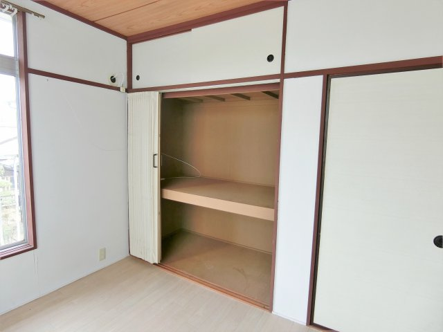 八街に53K邸貸家の収納
