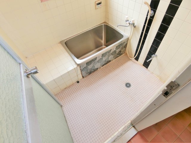 八街に53K邸貸家の浴室