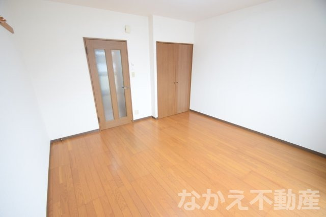 【寝室】 | 落ち着いて過ごせるお部屋なので、寝室にいかがでしょうか