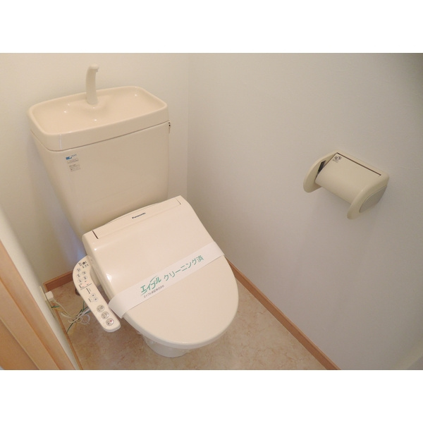 あきんどビルのトイレ|ゆったりとした空間のトイレです