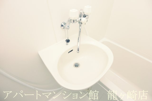 レオパレス八原の洗面所