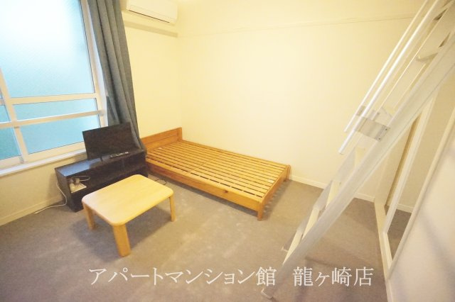 レオパレス城ノ内の寝室