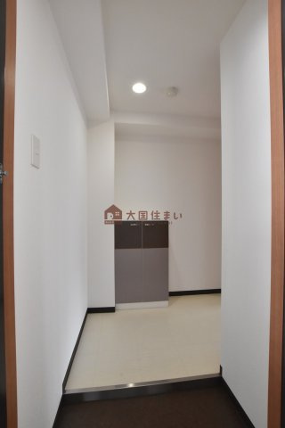 【玄関】 | ルミエール難波