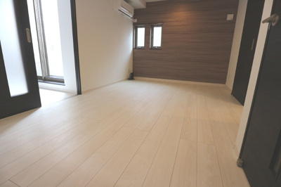 【居間・リビング】 | REGALEST　PRESTON春日 | 別号室の写真になります。現況優先。