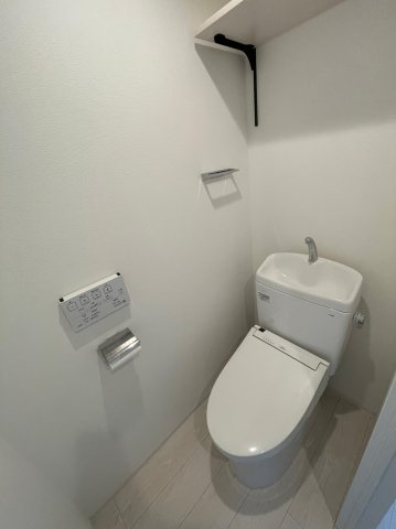 仲介手数料0円！！LUORE大曽根NORTHのトイレ