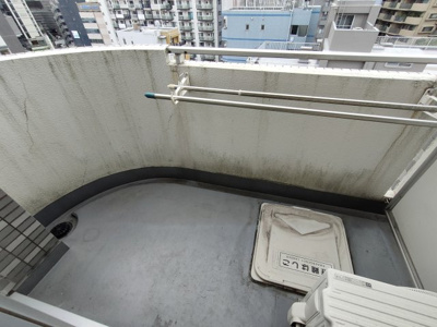 【バルコニー】 | ネオマイム横浜台町 | お洗濯にも便利なバルコニー付き