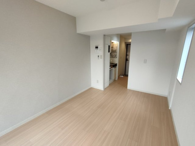 【居間・リビング】 | ネオマイム横浜台町 | 居間です