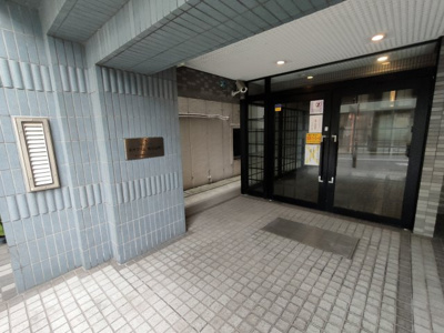 【エントランス】 | ネオマイム横浜台町 | 清潔なエントランスです