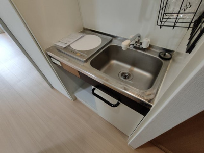 【キッチン】 | ネオマイム横浜台町 | コンパクトなキッチンで掃除もラクラク