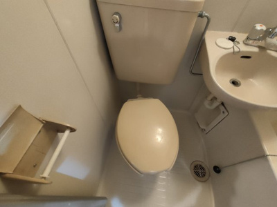 【トイレ】 | ネオマイム横浜台町 | 清潔感のあるトイレです