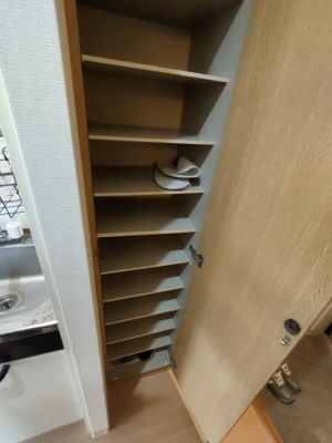 【収納】 | ネオマイム横浜台町 | 便利な収納スペースです