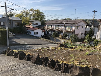 【前面道路含む現地写真】 | 伊東市川奈　売地