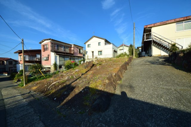 【前面道路含む現地写真】 | 伊東市川奈　売地