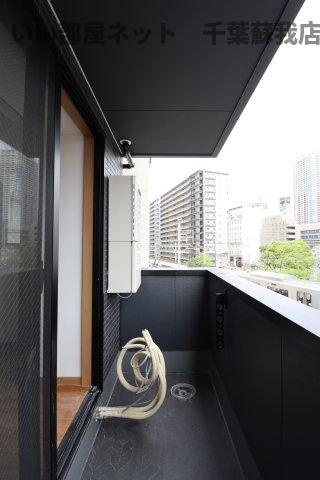 コネクトパークヒルズ神明町のバルコニー|お洗濯にも便利なバルコニー付き