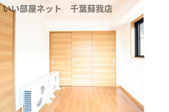 コネクトパークヒルズ神明町の洋室|広々とした洋室です