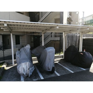 【駐車場】