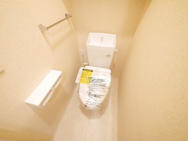 シュエット四条大路のトイレ|清潔感のあるトイレです