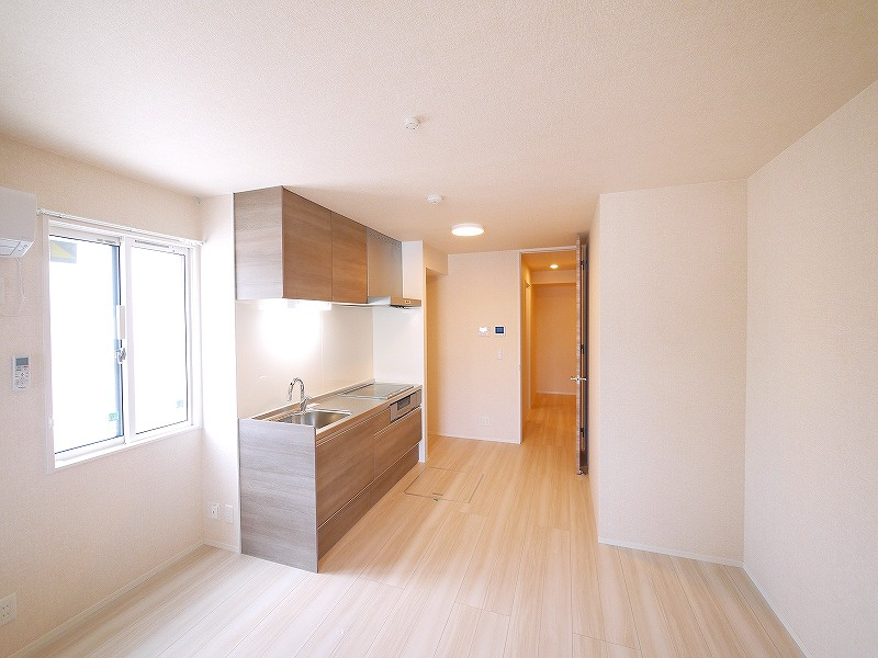 シュエット四条大路の居間・リビング|使いやすい居間です