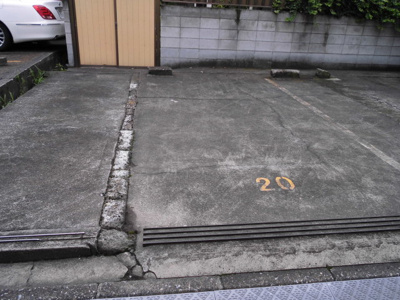 【外観】 | 佐藤長太郎商店駐車場