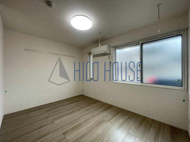 D-room高坂弐番町の寝室