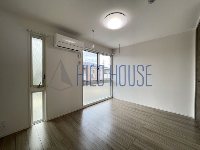 D-room高坂弐番町の寝室