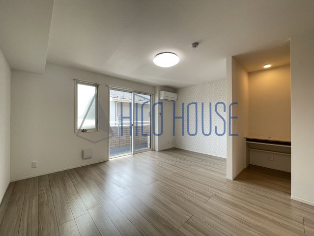 D-room高坂弐番町の居間・リビング