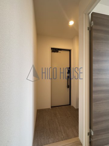 D-room高坂弐番町の玄関