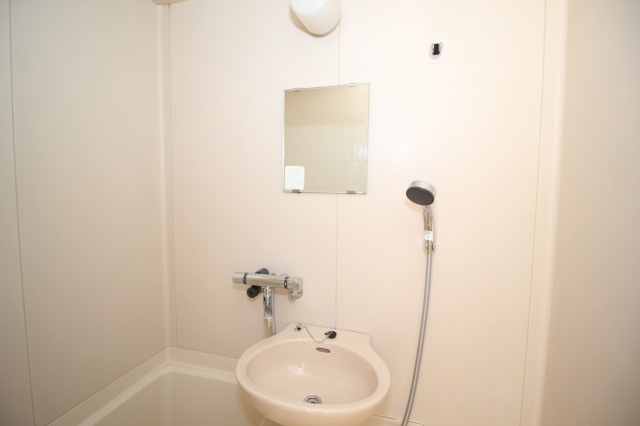 メゾン内藤の浴室|落ち着いた空間のお風呂です