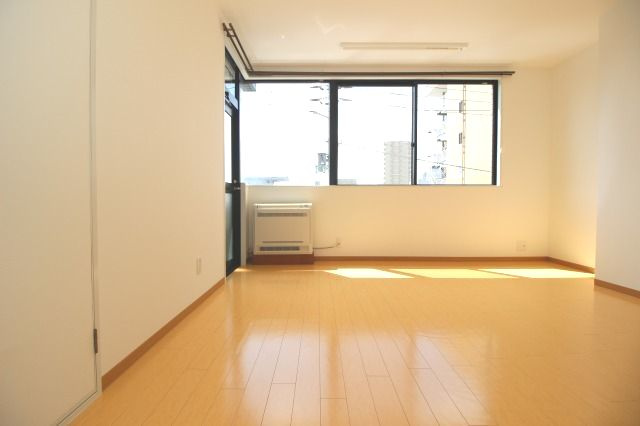 メゾン内藤の居間・リビング|リビングです