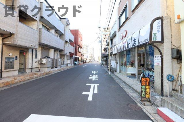 ＡＱＵＥ８の周辺