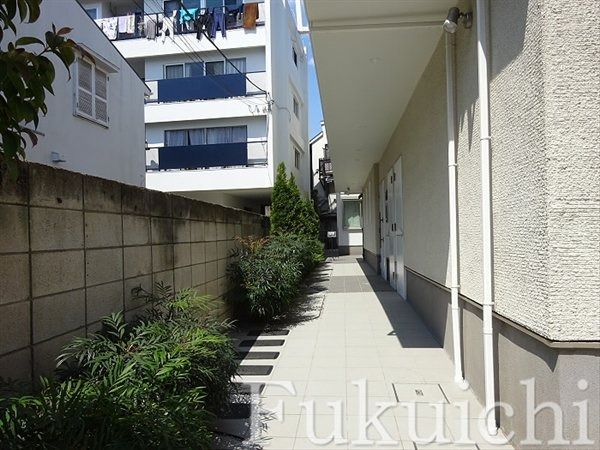 エムズハウスのエントランス