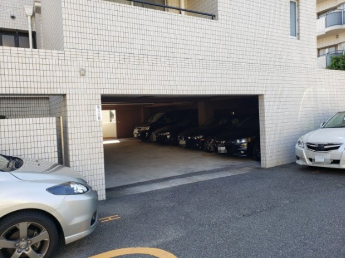 五色山アーバンリズの駐車場|敷地内駐車場☆神戸市垂水区　五色山アーバンリズ☆