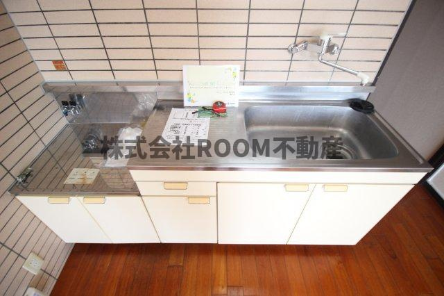 キルトスターのキッチン|コンパクトなキッチンで掃除もラクラク